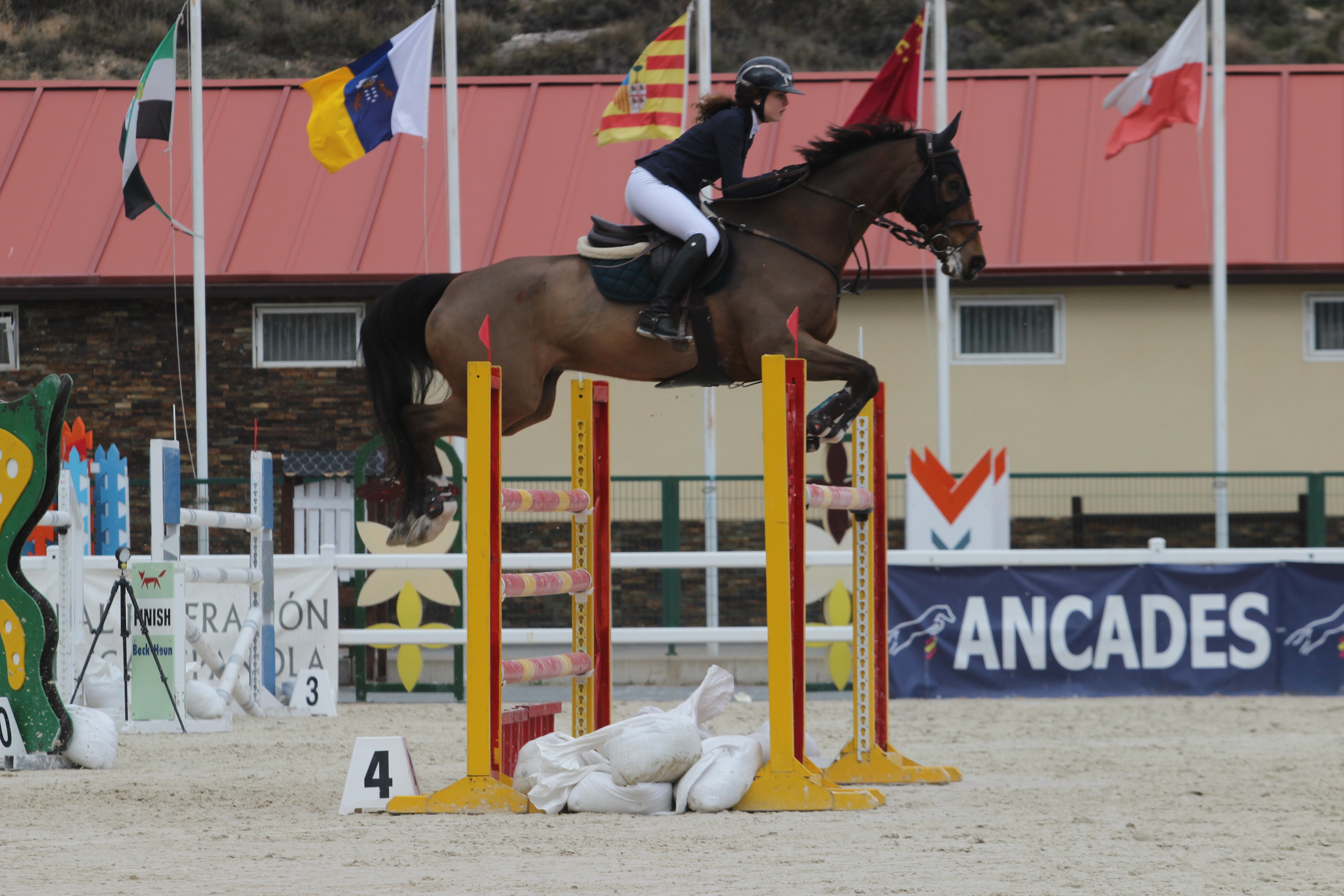 Ane Aizpuru con “Expert Longaine” se impone en el Gran Premio del CSN** del Centro Ecuestre de Castilla y León